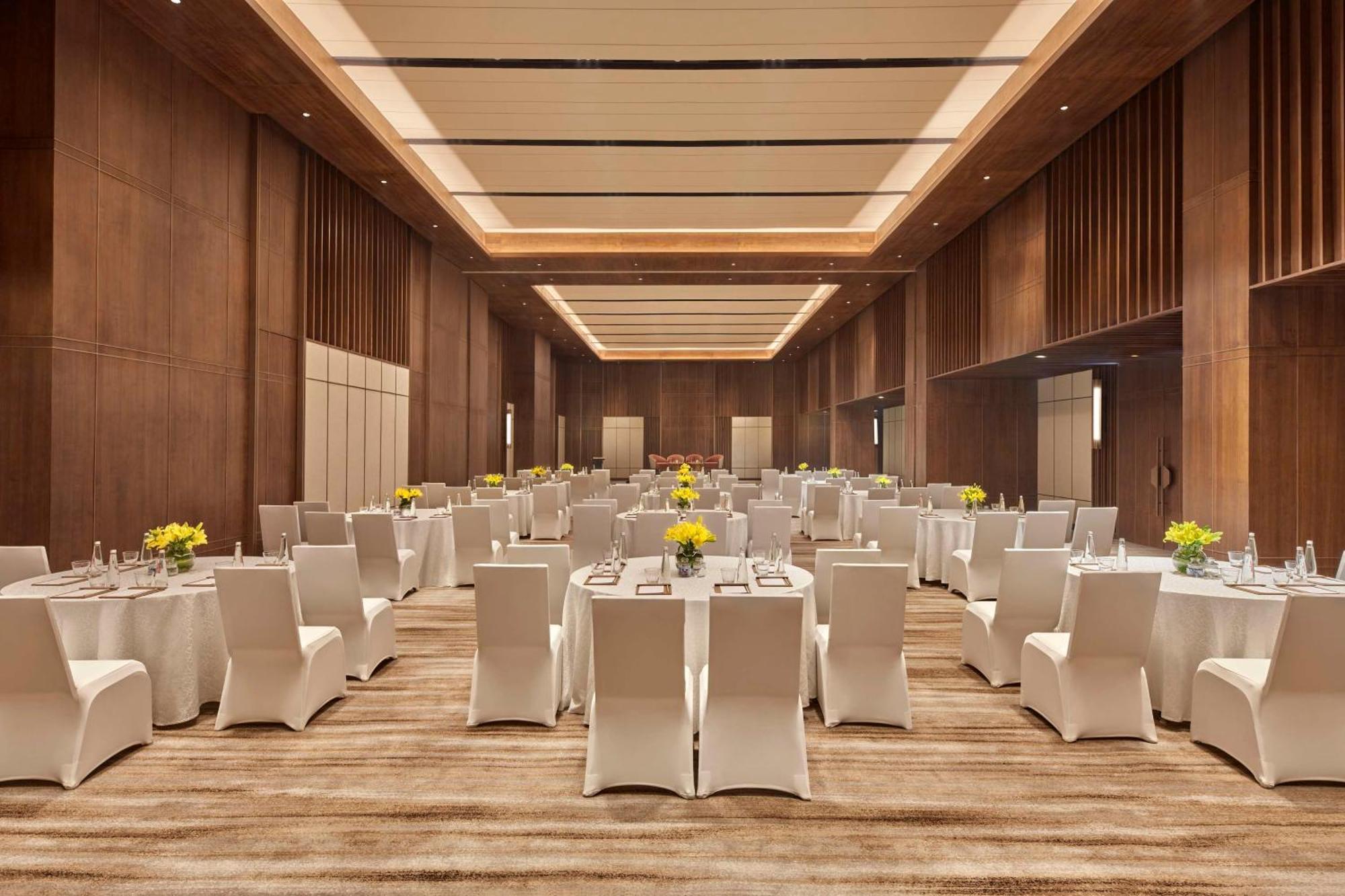 Hilton Gurugram Baani City Centre Gurgaon Eksteriør bilde